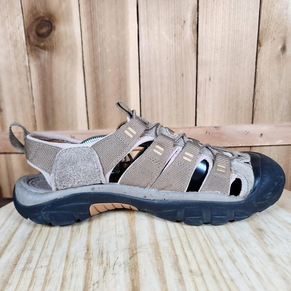 Keen Newport‎ H2 Sandals Mens Size 9.5 Brown Hiking Water Shoes Closed Toe
